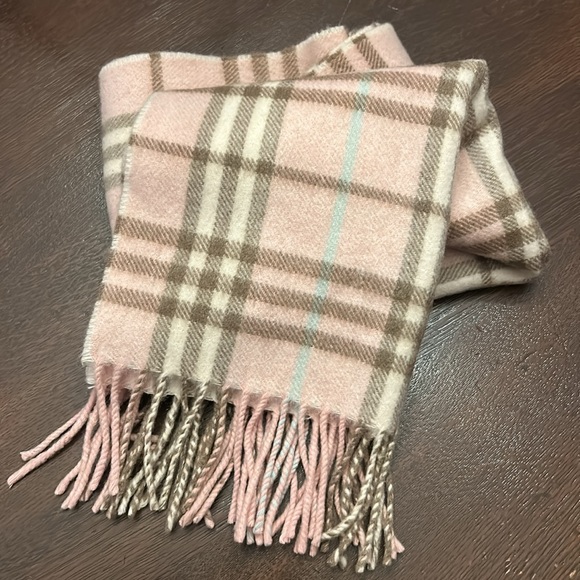 Burberry Nova Check Pink Cashmere Scarf - Picture 6 of 7